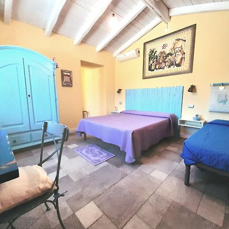 Casale Diletta Bed and Breakfast Castiadas Eksteriør billede